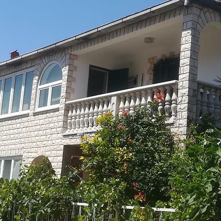 Apartman Lorena Stari Grad  Exterior foto