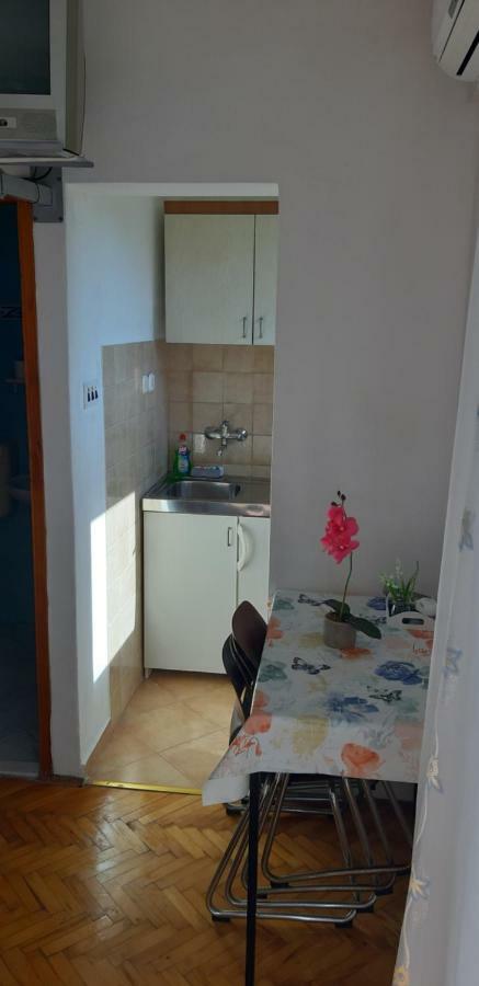 Apartman Lorena Stari Grad  Exterior foto