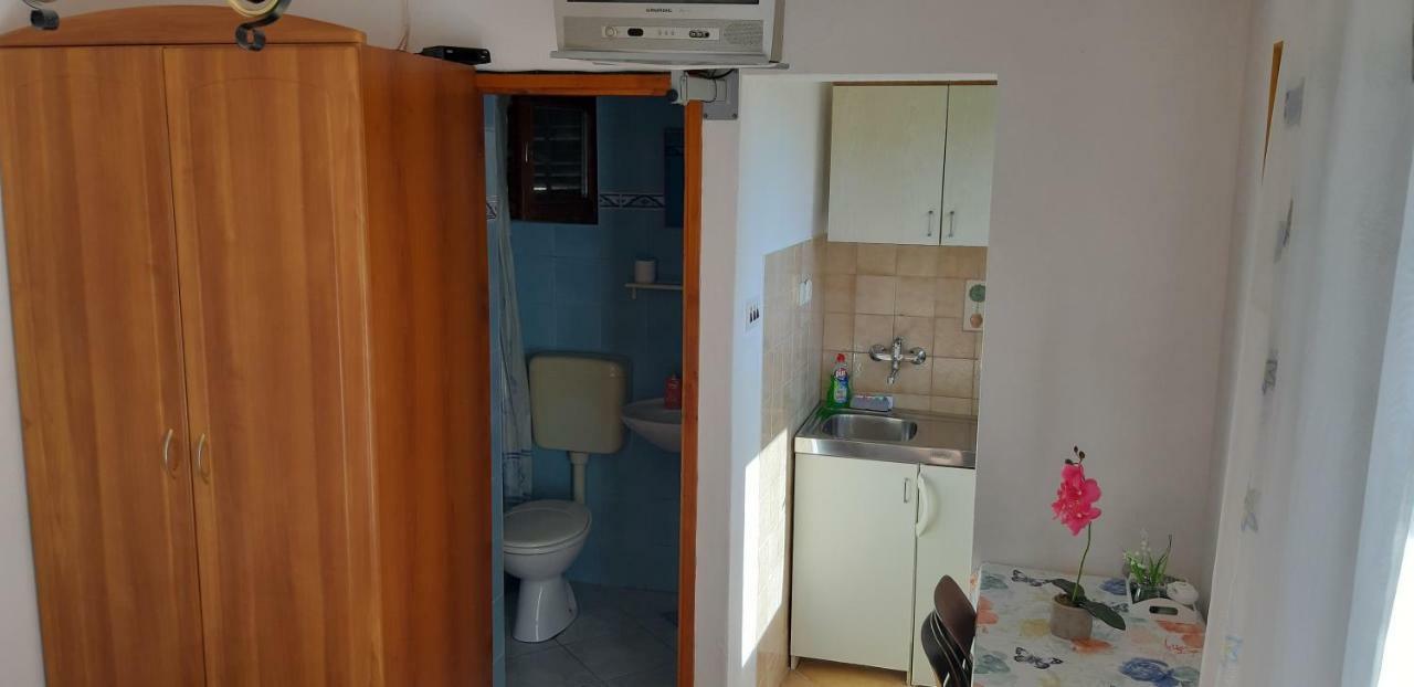 Apartman Lorena Stari Grad  Exterior foto
